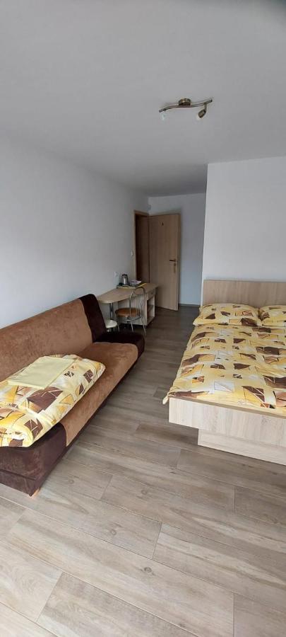 Hybryda Hotel Leba Ngoại thất bức ảnh